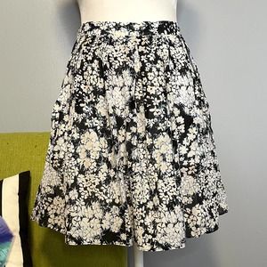 Club Monaco Black White Floral Pleated Mini Skirt 2 Cotton Silk